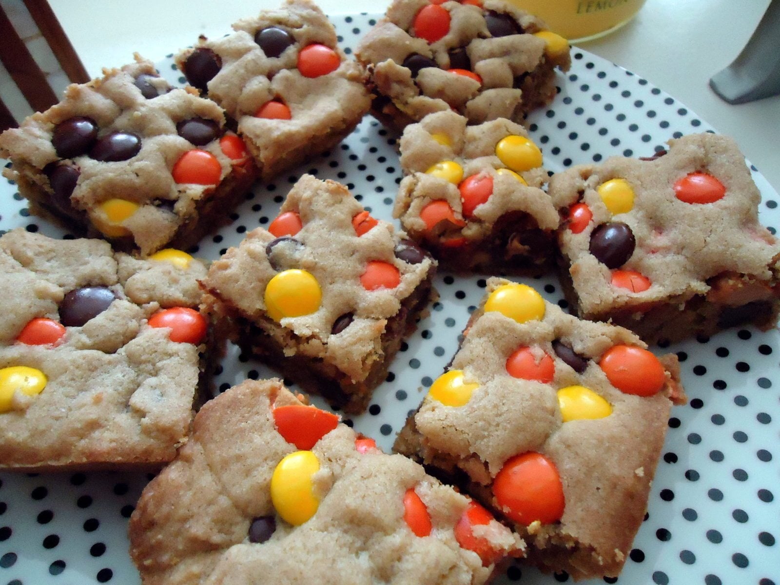peanut butter blondies with Reese's Pieces