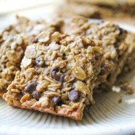 chocolate chip cookie granola bars