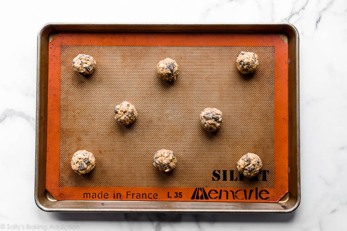 chocolate chunk oatmeal cookie dough