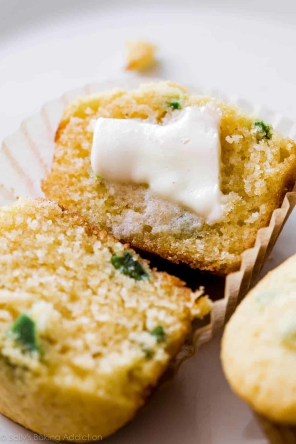 Jalapeño cornbread muffins with butter