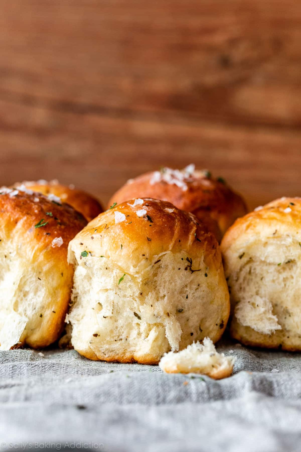 rosemary herb garlic dinner rolls