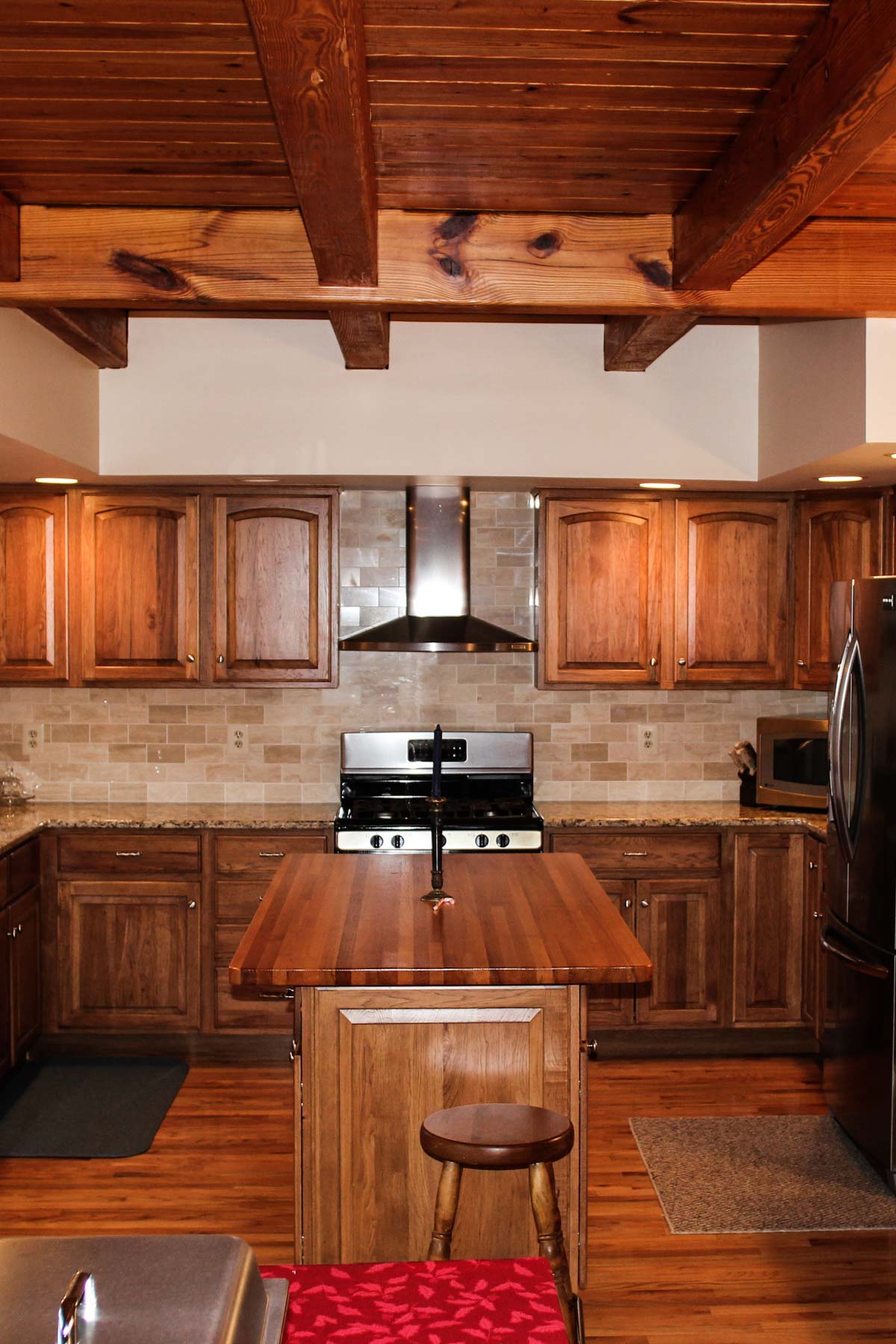 kitchen before renovation