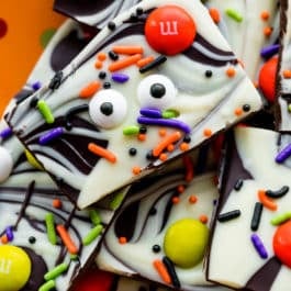 halloween chocolate bark with decorations