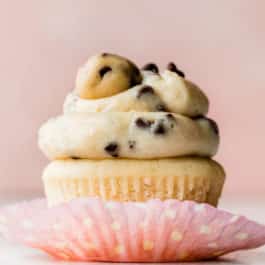 chocolate chip cookie dough cupcake