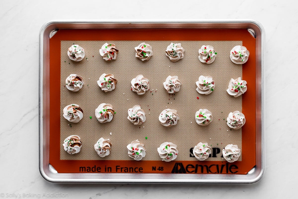 piped meringue cookies