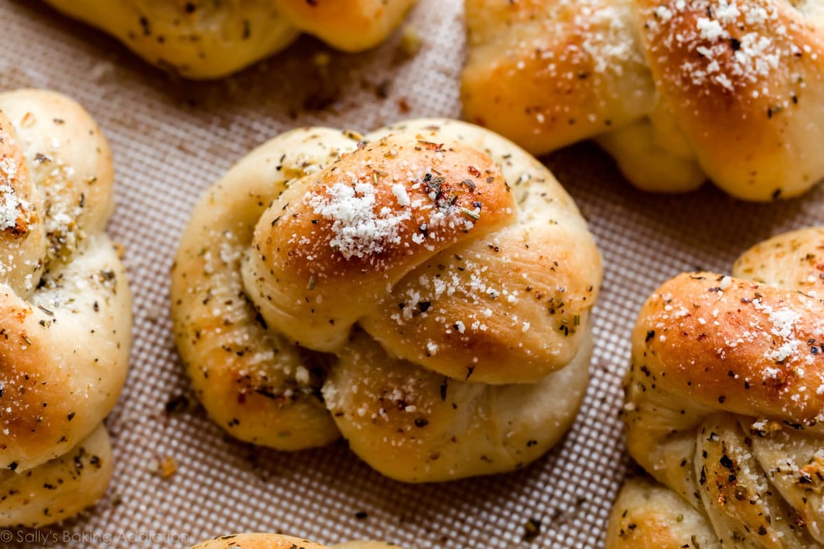 garlic knots