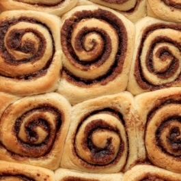 baked cinnamon rolls without icing.
